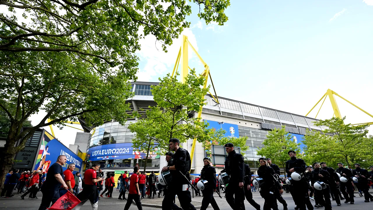 Poliţia din Stuttgart, pregătită pentru eventuale acte de huliganism la meciul Germania - Ungaria