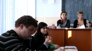 BEC: Declaraţiile celor care nu ştiu să scrie, completate de preşedintele secţiei speciale
