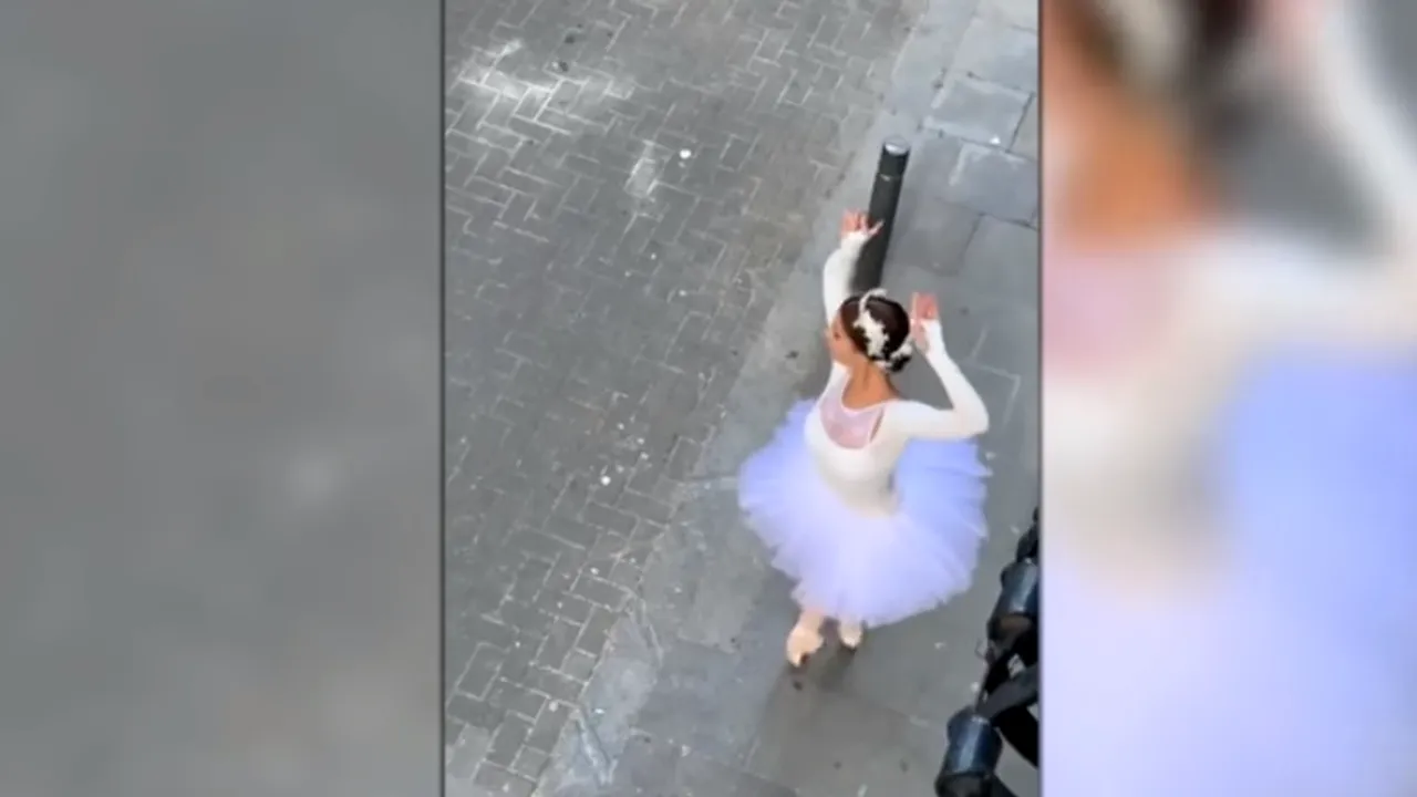 Prima zi în care spaniolii au avut voie să iasă din case. Oamenii nu au mai ţinut cont de reguli: de la surf, la ”Lacul Lebedelor” în mijlocul străzii | VIDEO