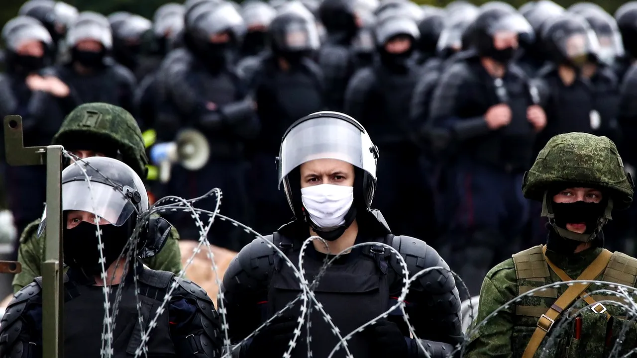Hackerii au divulgat datele personale a 1.000 de poliţişti din Belarus, în weekendul marcat de proteste: Guvernul: Cei responsabili vor fi găsiţi şi pedepşiti