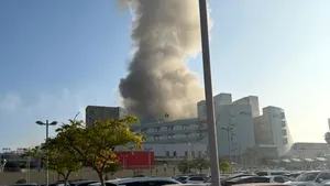 Spital din sudul Israelului lovit în plin de rachete iraniene
