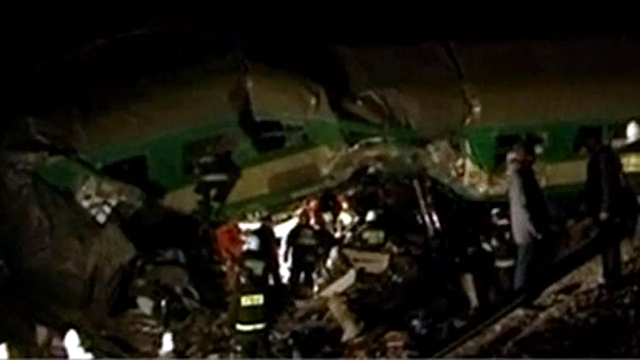 TRAGEDIE FEROVIARĂ în Polonia: Cel puţin 16 morţi şi 60 de răniţi - VIDEO