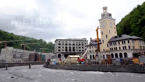 Inundaţii în oraşul rusesc Soci, care a găzduit Jocurile Olimpice de iarnă în 2014 - VIDEO