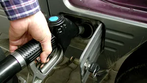 Rompetrol scumpeşte benzina şi motorina