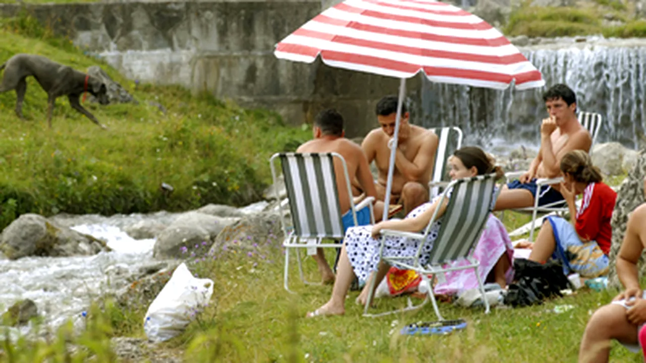 Mii de turişti îşi petrec week-end-ul pe Valea Prahovei