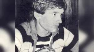 Unul dintre cei mai mari foşti fotbalisti români s-a stabilit, la 70 de ani, în America, unde este antrenor de copii şi lucrează ca şofer de Uber: „Viaţa mea e bună aici”