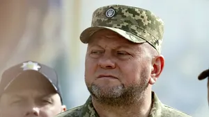 Dispozitiv de ascultare găsit în biroul folosit de comandantul militar-şef al Ucrainei