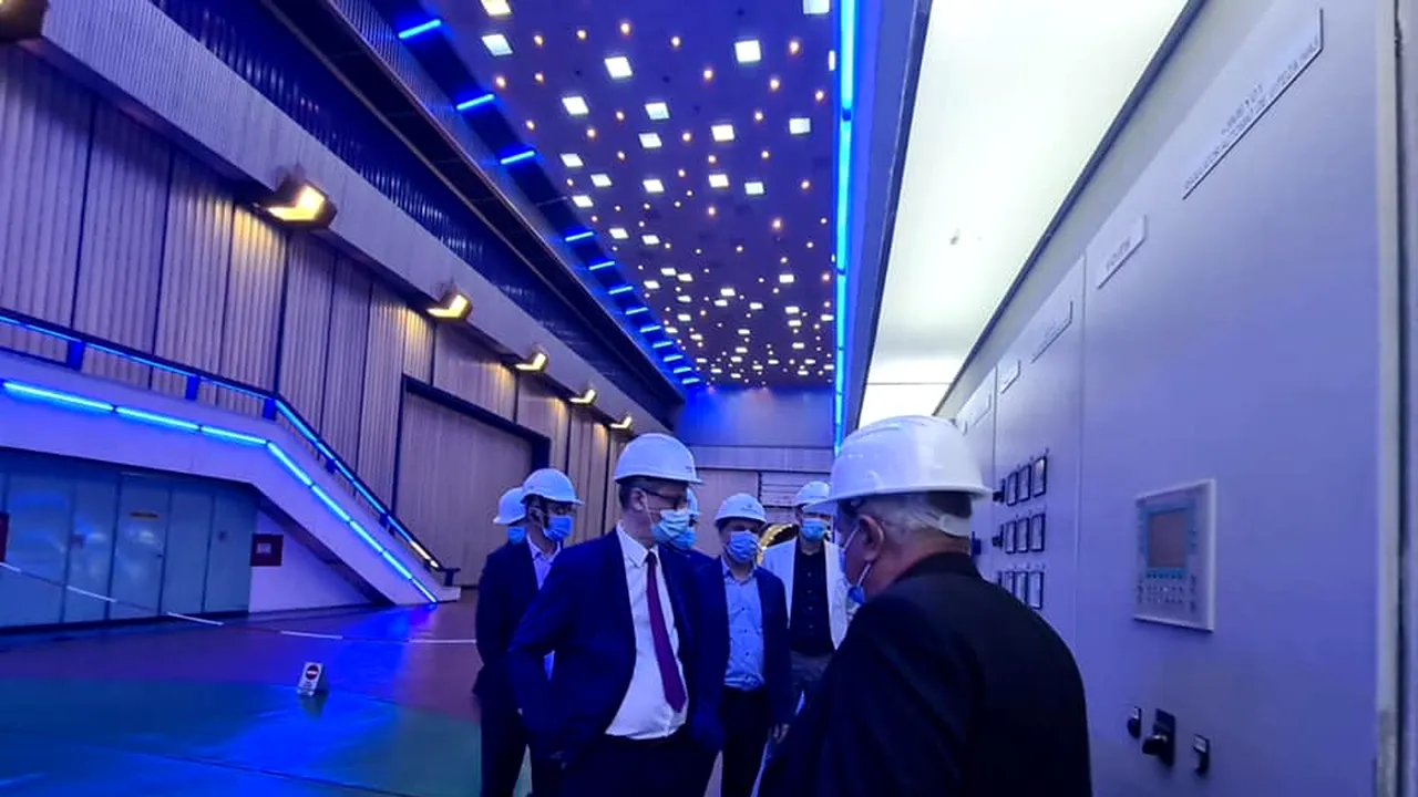 Ministrul Energiei, vizită la Centrala Hidroelectrica de la Lotru-Ciunget. Ce subiecte a dezbătut demnitarul