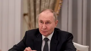 Vladimir Putin a spus care sunt condiţiile Rusiei de încetare a focului în Ucraina. Replica lui Volodimir Zelenski