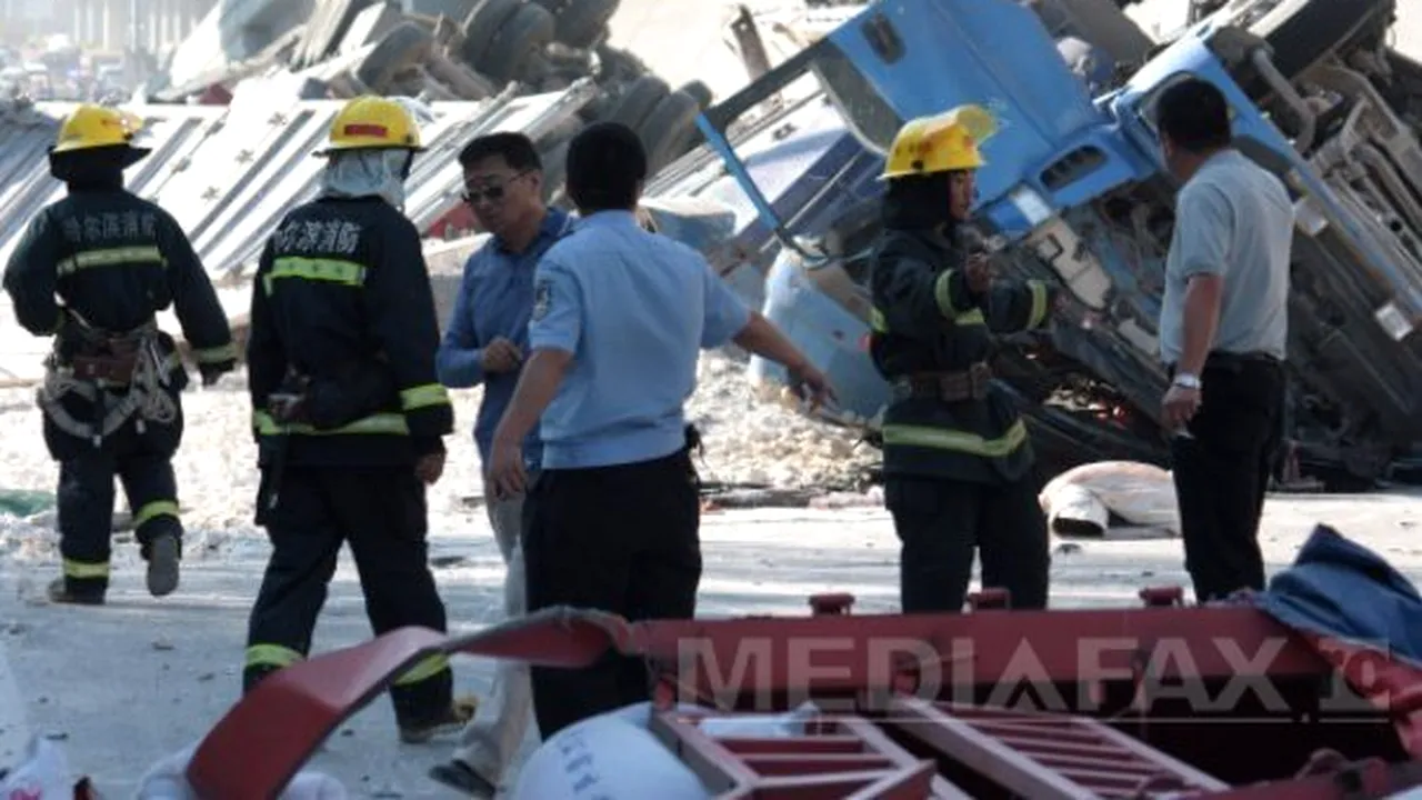 Cel puţin 36 de morţi în nordul Chinei, în urma unei coliziuni între un autobuz şi o cisternă