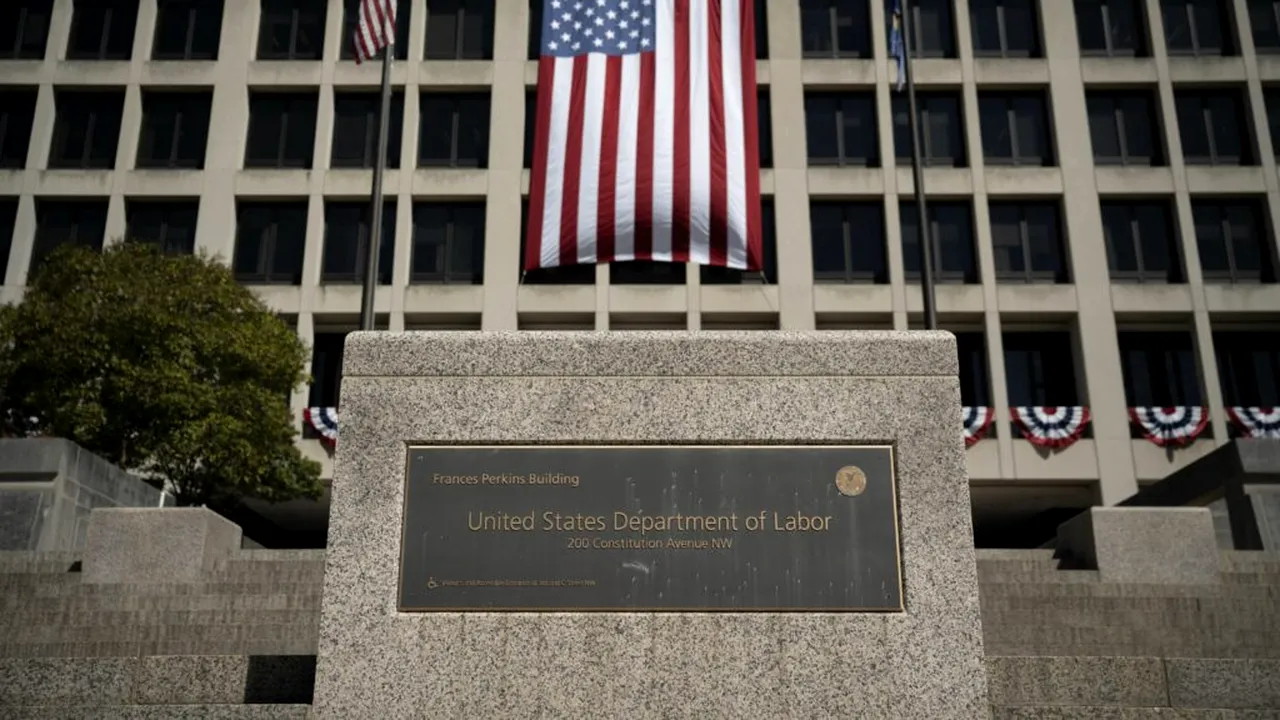 Departamentul Muncii din SUA, criticat după o postare pe rețelele sociale comparată cu un slogan nazist