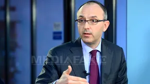 ZF Bankers Summit 2013 - Preşedinte executiv UniCredit Ţiriac: Nu favorizăm creditarea în valută, dar ecartul referinţelor este mare şi clienţii nu-l pot duce
