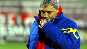 Jucătorii şi antrenorii echipei Dacia Mioveni vor fi amendaţi cu câte 3.000 de dolari