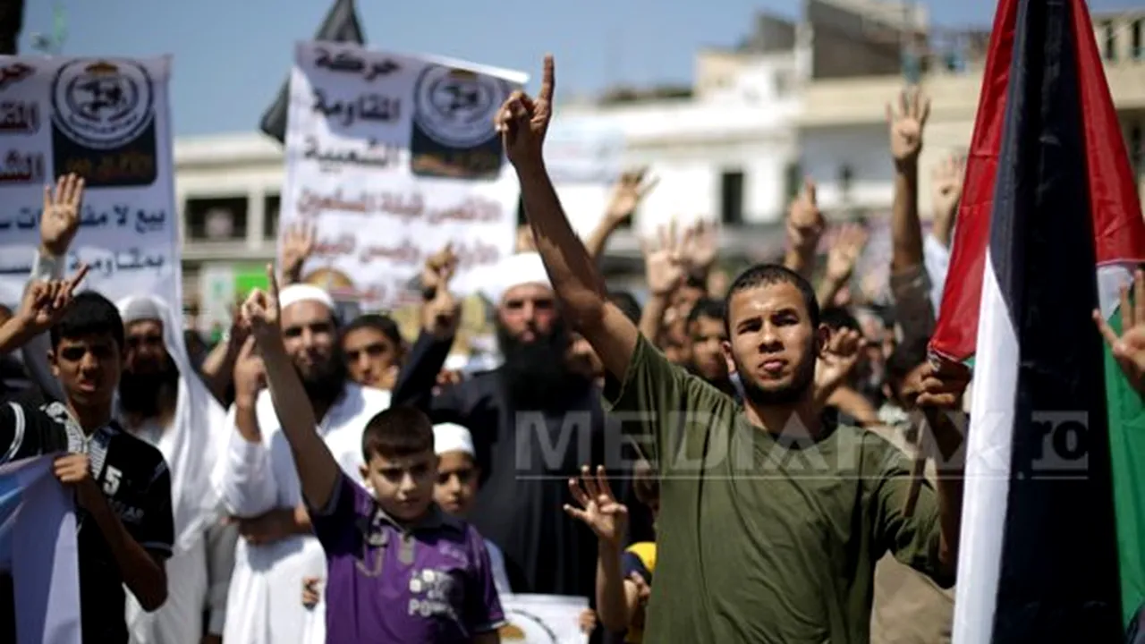 Sute de persoane au demonstrat împotriva Hamas în nordul Gazei