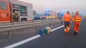 Accident cu 4 autoturisme pe Autostrada Sibiu - Deva. Șase răniți, între care doi copii