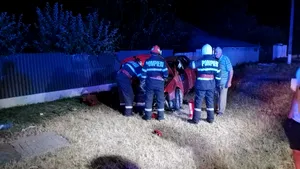 Trei răniţi, între care un copil de 3 ani, după un accident în judeţul Vaslui | FOTO