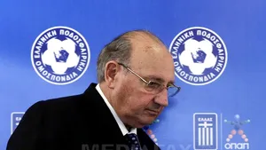 Federaţia elenă confirmă despărţirea de selecţionerul Markarian, interimatul este asigurat de Tsanas
