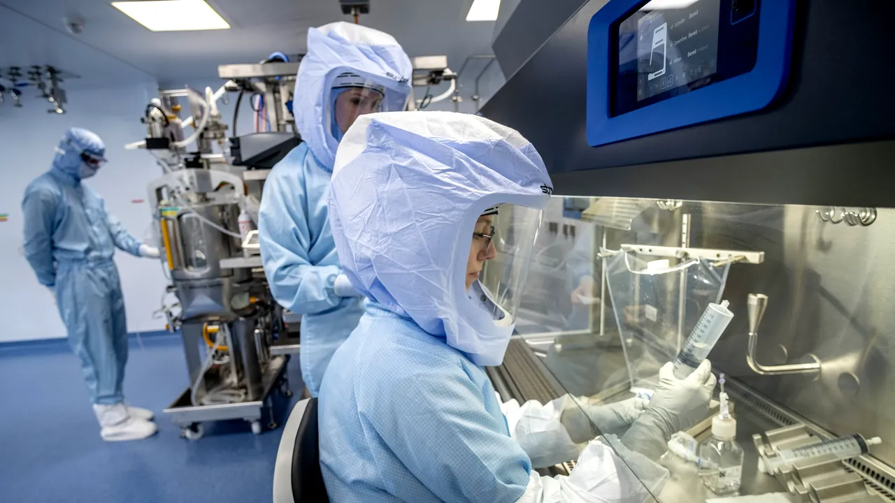 Virusul care a provocat pandemia de COVID-19 s-a scurs dintr-un laborator - John Ratcliffe