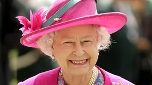 Samovar primit de la ruşi de Regina Marii Britanii, mutat de la palat din motive de securitate