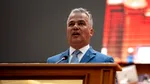 A început ședința Parlamentului pentru votul de învestire a Guvernului Veștea | Simion: „Noi toți care nu suntem trădători părăsim această sală” | Premierul desemnat cere stabilitate și „un Guvern cu puteri depline”