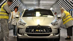 Vânzările Peugeot au urcat pentru prima oară în ultimii patru ani, după creşterea din China
