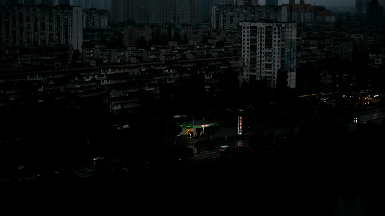Ultimul atac rusesc a ucis 4 persoane şi a rănit 18 în Ucraina. Reţeaua energetică a fost avariată