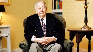 COMENTARIU Lelia Munteanu: „Du-te şi priveşte-ţi ţara cu ochii mei!