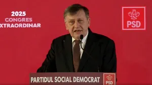 Congresul social-democraţilor a validat candidatura lui Crin Antonescu la prezidenţiale