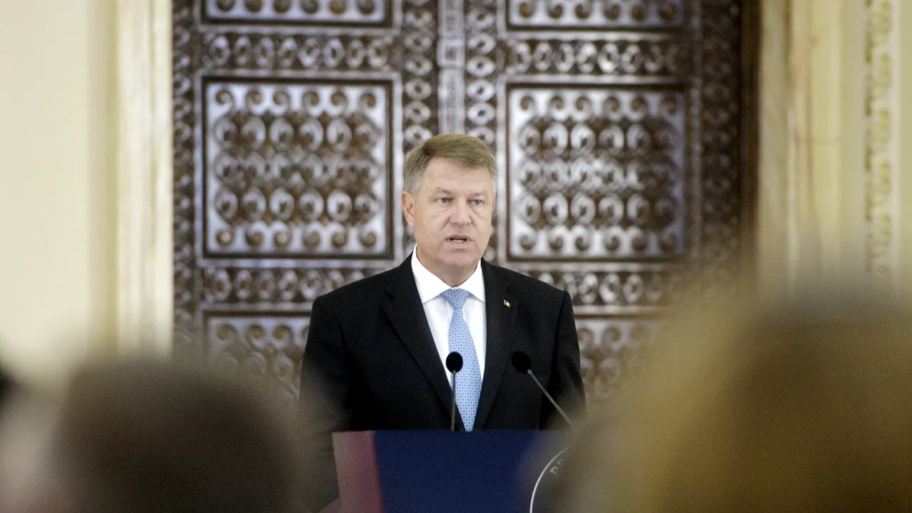 Klaus Iohannis a promulgat noua lege a pensiilor/ Budăi, pentru Mediafax: Vom demara procedurile pentru achiziţia programului informatic 