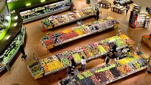 (P) Stocurile prea mari de produse alimentare cresc risipa alimentară