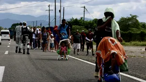 Expulzări haotice în SUA: Imigranți și americani deopotrivă, anunțați „să părăsească imediat țara”