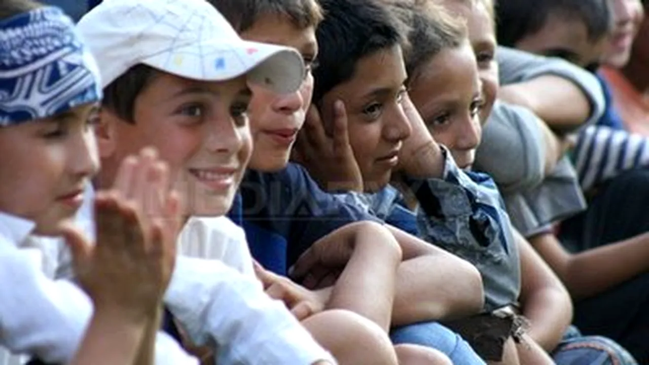 Romania’s Govt Reduces Child-Rearing Benefits By 15%