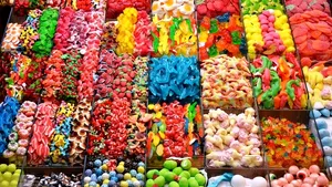 Aditivul alimentar dioxid de titan este interzis începând din această vară în Europa