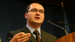 Korodi nu a semnat OUG de triplare a taxei auto, nemulţumit de decizie