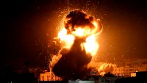 FOTO. Armata israeliană a lansat raiduri aeriene în Fâşia Gaza