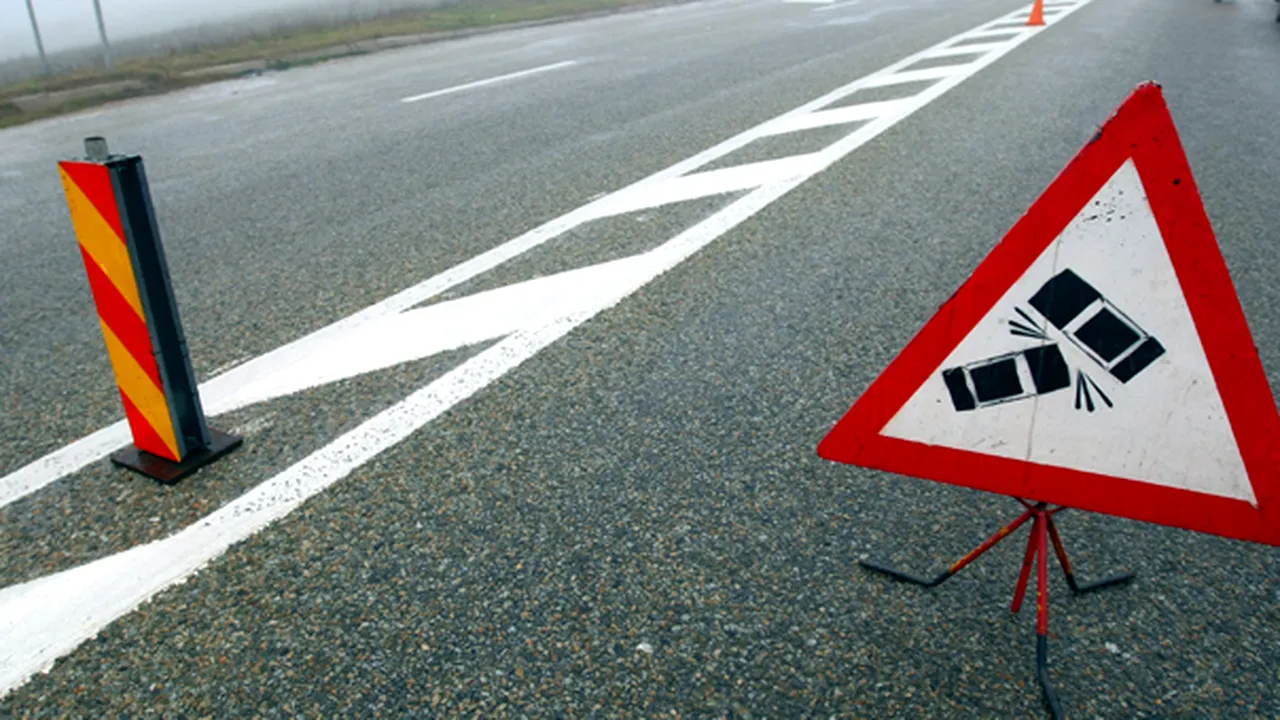 Un autocar în care se aflau români s-a RĂSTURNAT în Ungaria. MAE: Doi români sunt răniţi grav, iar 11 sunt răniţi uşor