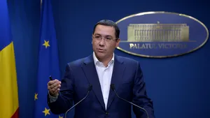 Victor Ponta a ajuns la Guvern, după ce a anunţat că se va întâlni cu mai mulţi parlamentari/ Grindeanu revine sâmbătă seara în Capitală