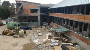 Cluj, noul an şcolar: Circa 800 de elevi de liceu vor fi nevoiţi să înveţe înghesuiţi în săli fără aer