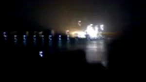 EXPLOZIE la bordul unui submarin militar indian, la Mumbay. Vasul transporta rachete şi torpile. Sursă: Nu este exclus un act terorist - VIDEO