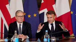 Macron le spune britanicilor în față că Regatul Unit „este mai slab” după Brexit 