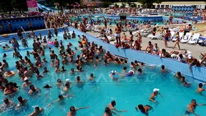Bulgarii, românii şi portughezii îşi fac concediul acasă anul acesta, din cauza crizei