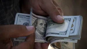 Prăpastia între bogaţi şi săraci, sursa revoltelor în SUA. Care este situaţia inegalităţii veniturilor în România