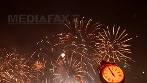 Concerte, efecte speciale, focuri de artificii, la Revelionul municipalităţii din Piaţa Constituţiei