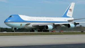 Coduri ale Air Force One, furnizate Rusiei de filiala unei companii de securitate