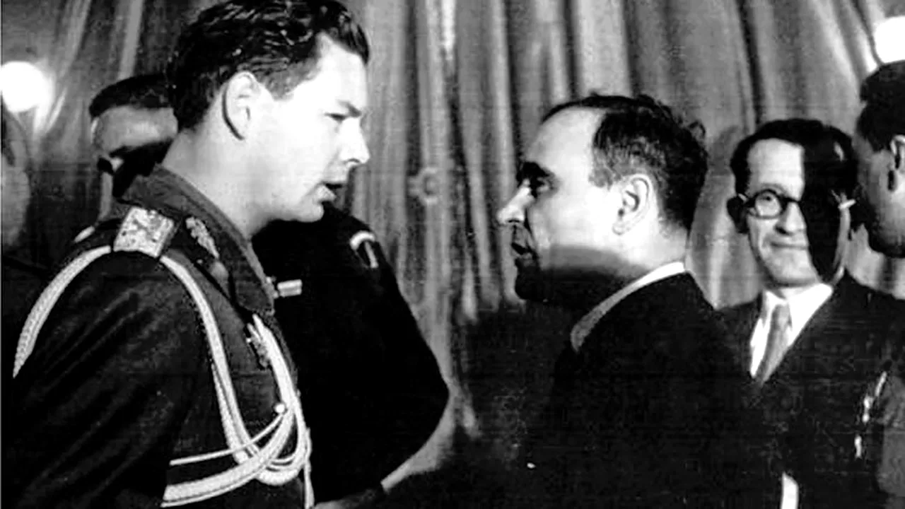 ISTORIA FĂRĂ PERDEA Marius Oprea / Republica – 75 de ani de istorie ratată în România