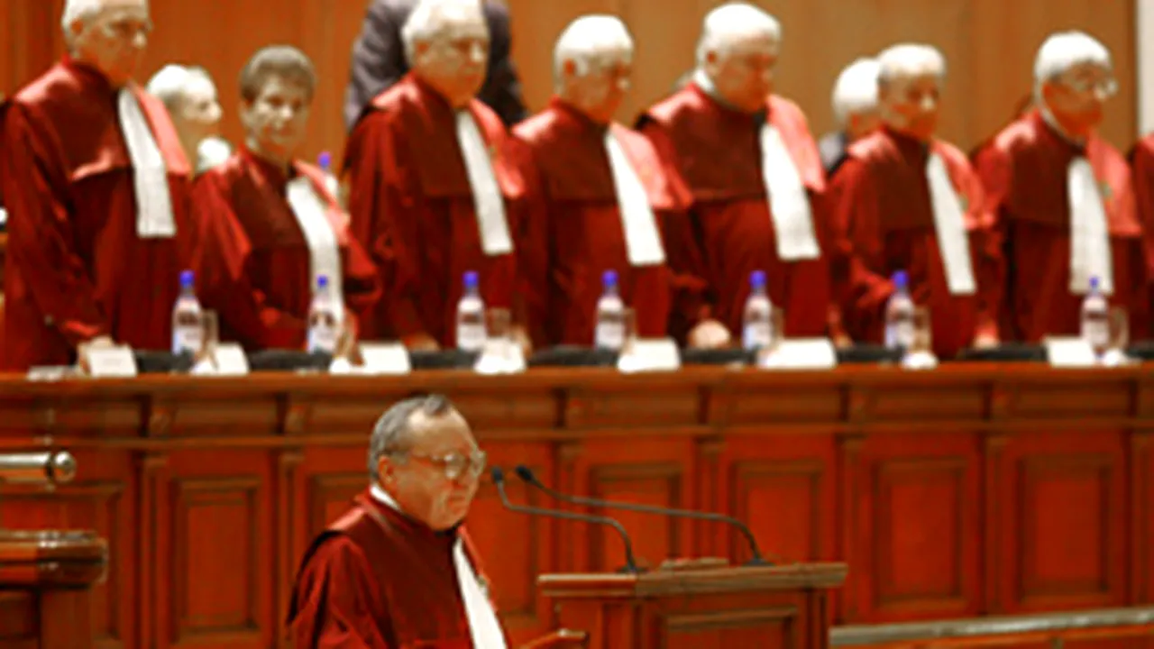 CC: Plângerea împotriva lui Vida, o ingerinţă fără precedent în justiţia constituţională
