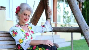 Sfârşit tragic: Cunoscuta cântăreaţă de muzică populară Anamaria Pop a murit într-un accident produs în Maramureş