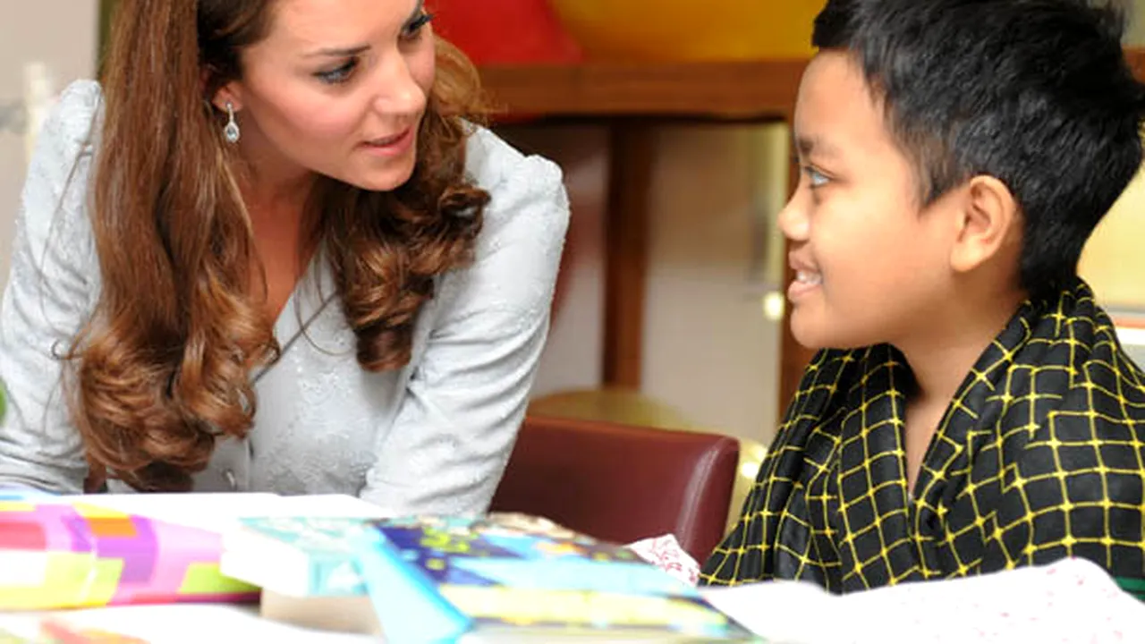 Cum a adus Kate Middleton zâmbetul pe buzele unui băiat bolnav de leucemie în stadiu terminal - FOTO