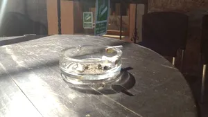 Scandal provocat într-un BAR de şeful unui inspectorat şcolar care a fost deranjat că nota de plată i-a fost adusă de bucătăreasă