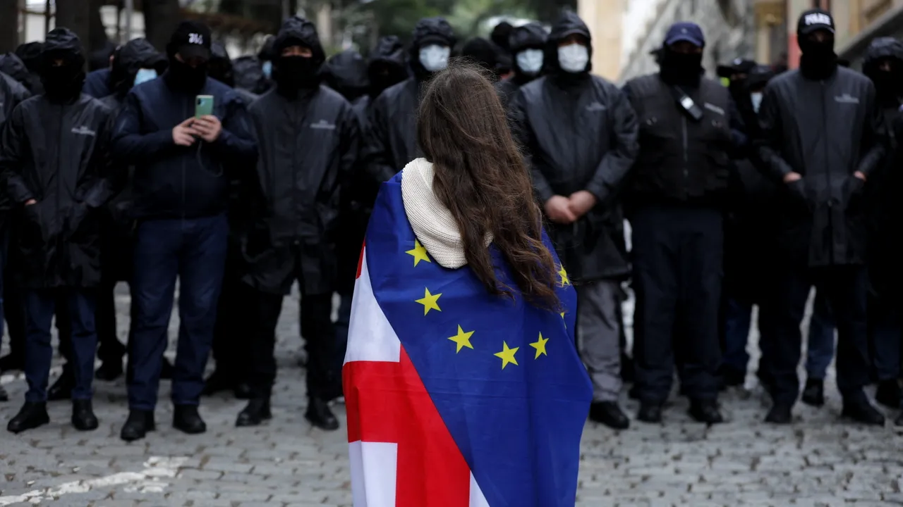 Preşedintele Georgiei afirmă că partidul de guvernământ „fraudează” alegerile: georgienii au de ales „între un viitor european şi un trecut rusesc”